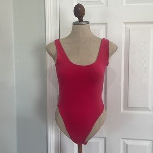 Vintage 1980’s Marika leotard high cut bright pink fuchsia workout womens size M